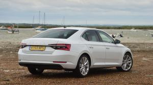 Skoda Superb iV 2019 года  (UK)